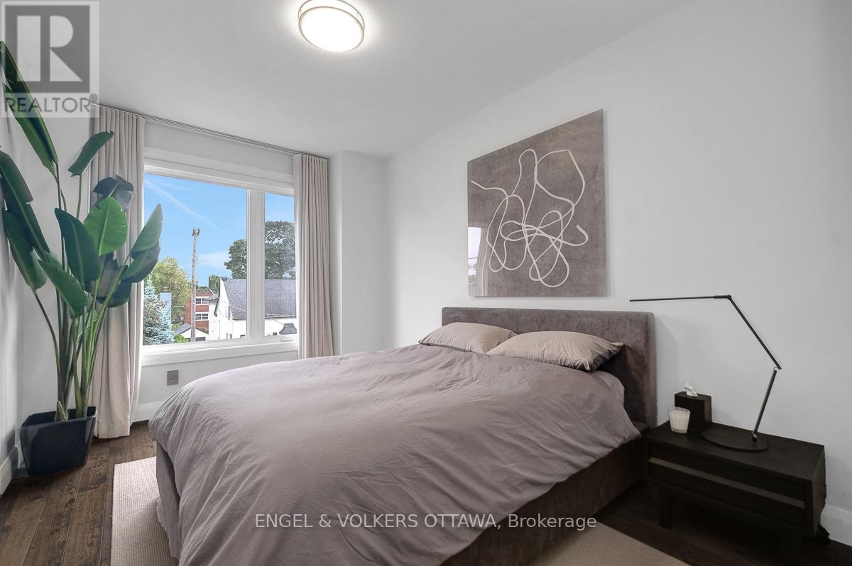 305 Westhill Avenue, Ottawa, Ontario  K1Z 7H7 - Photo 36 - X12437279