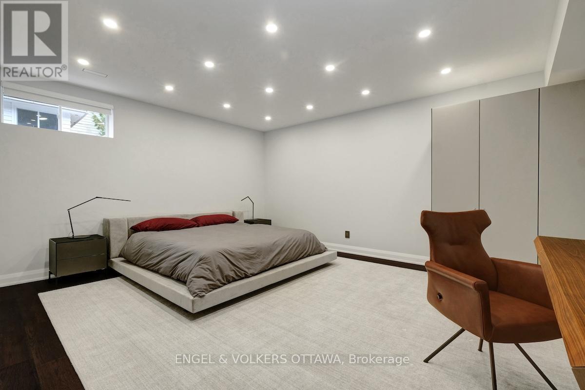 305 Westhill Avenue, Ottawa, Ontario  K1Z 7H7 - Photo 38 - X12437279