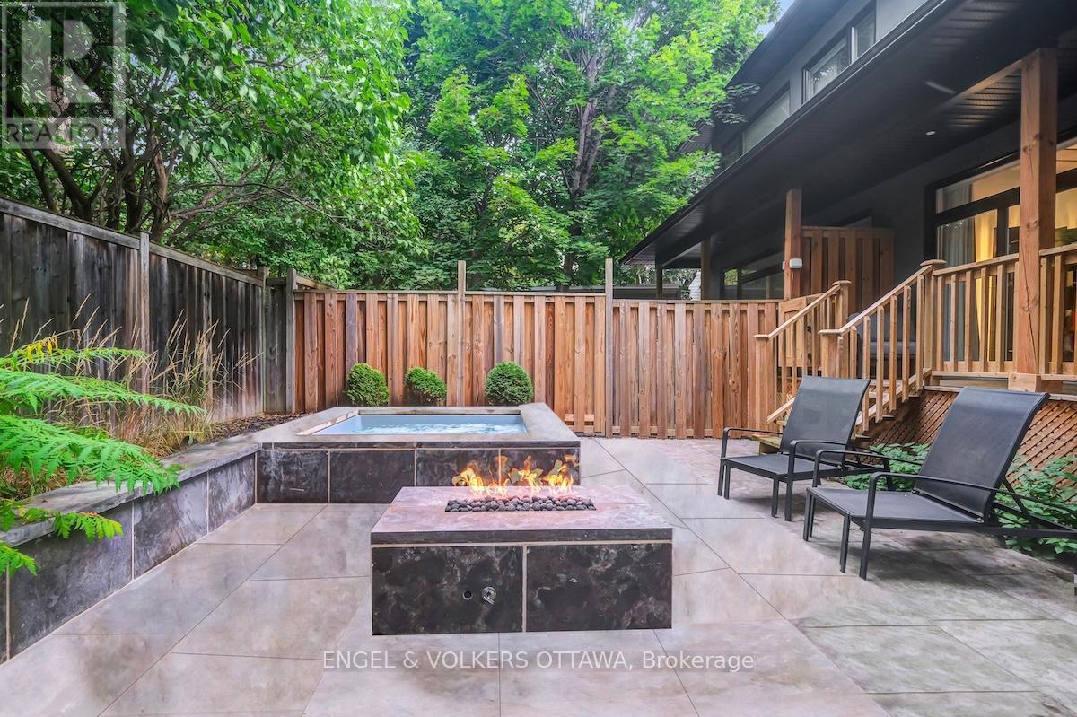 305 Westhill Avenue, Ottawa, Ontario  K1Z 7H7 - Photo 47 - X12437279
