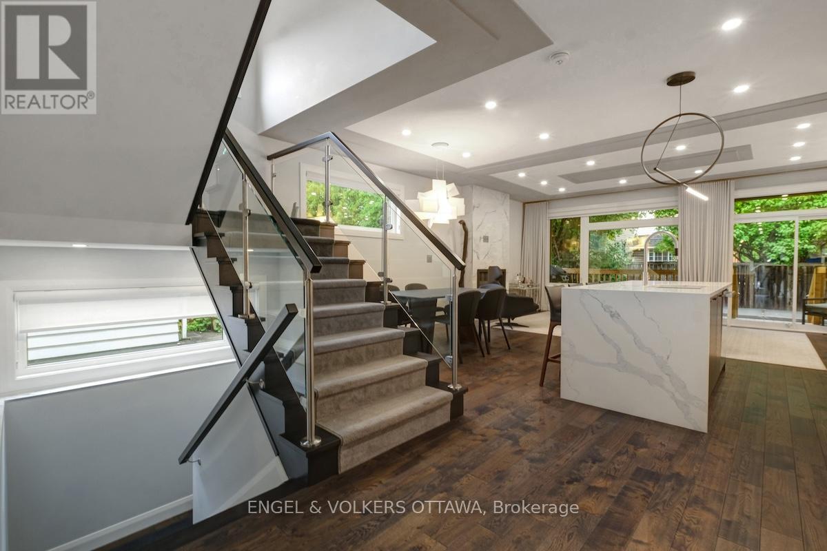 305 Westhill Avenue, Ottawa, Ontario  K1Z 7H7 - Photo 6 - X12437279
