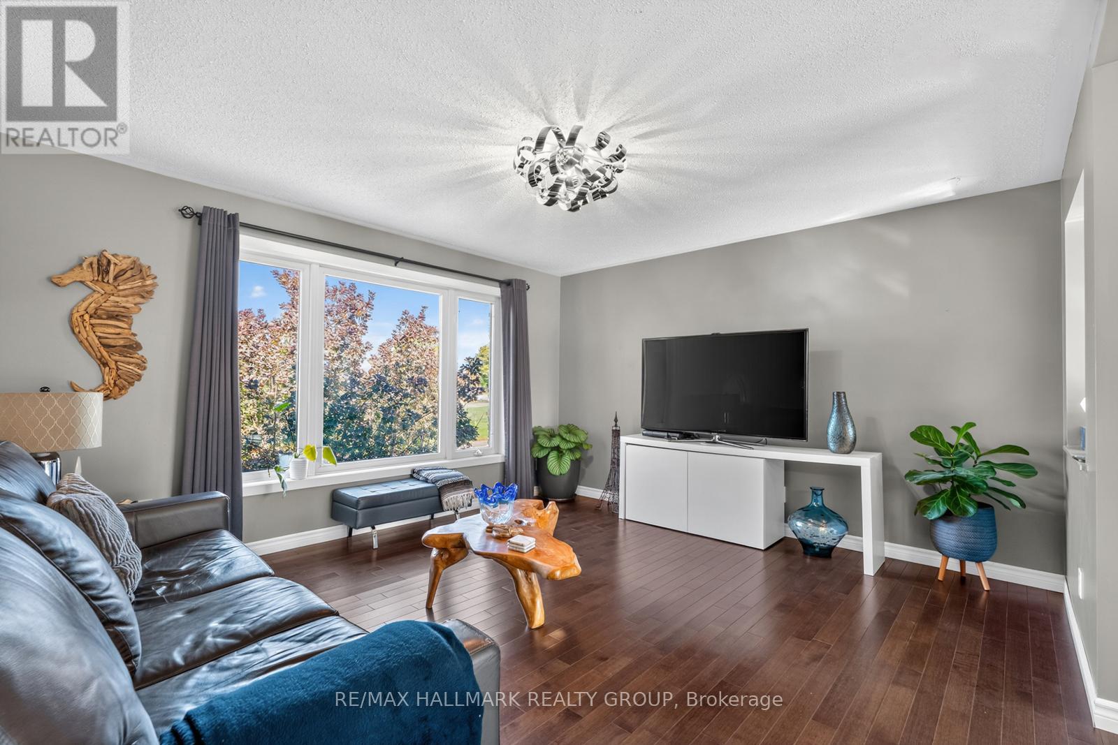 2851 Glenwood Drive, Ottawa, Ontario  K0A 2P0 - Photo 16 - X12437280
