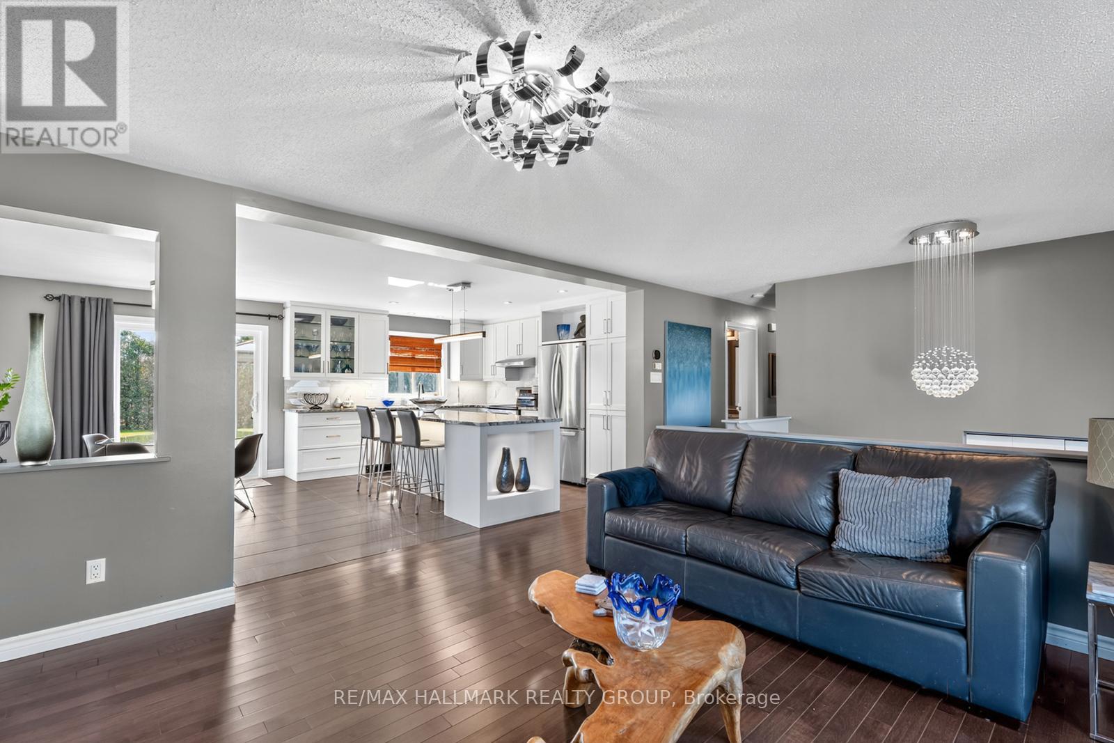 2851 Glenwood Drive, Ottawa, Ontario  K0A 2P0 - Photo 17 - X12437280
