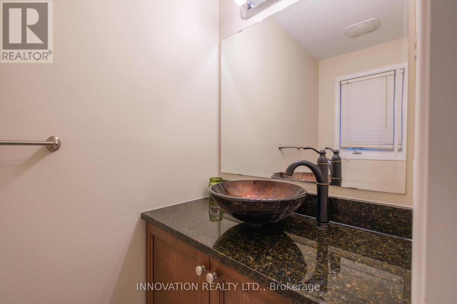 1609 Westhall Way N, Ottawa, Ontario  K2M 0G8 - Photo 4 - X12437312