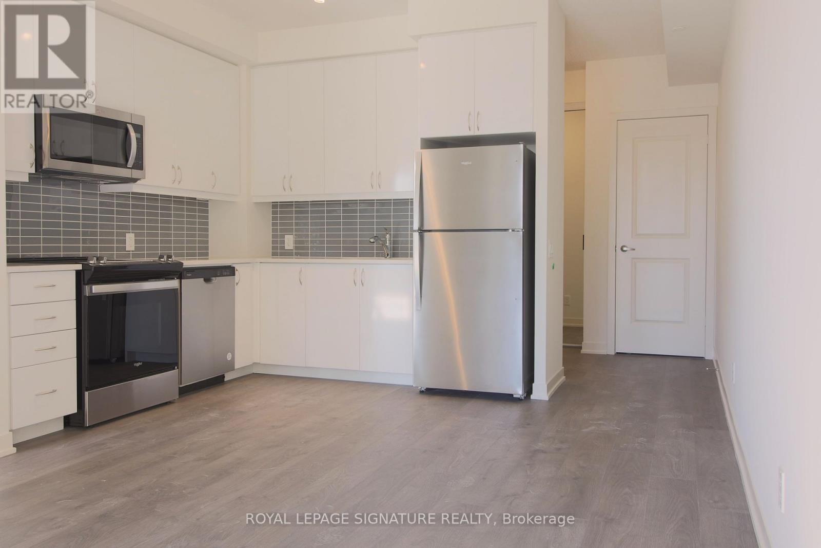 607 - 4955 Yonge Street, Toronto, Ontario  M2N 0L8 - Photo 2 - C12436977