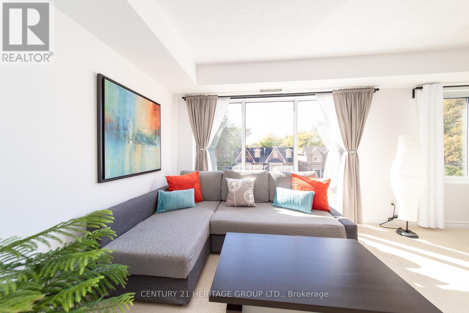 303 - 211 Randolph Road, Toronto (Leaside), Ontario  M4G 4H1 - Photo 5 - C12437008