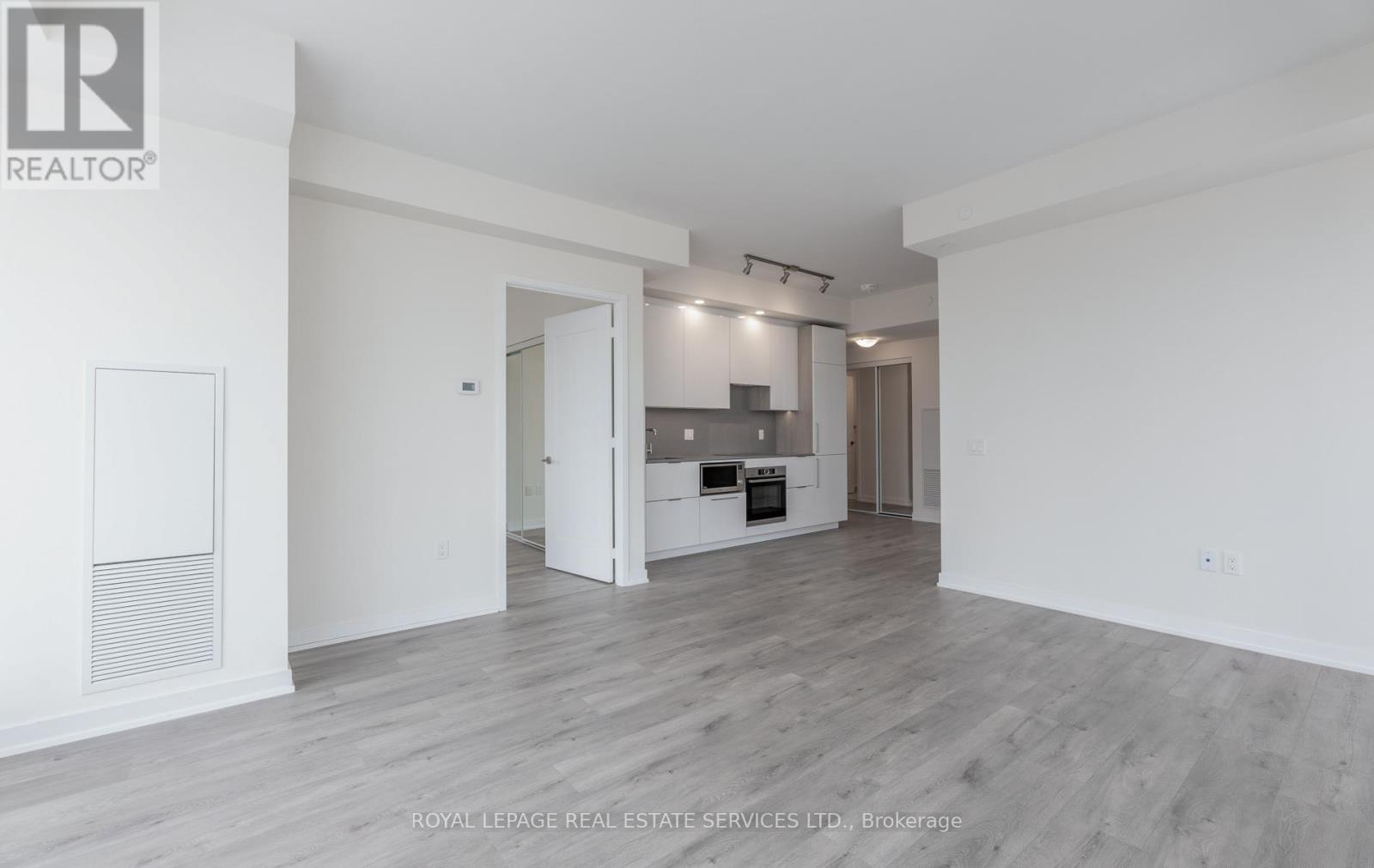 1307 - 28 Freedland Street, Toronto, Ontario  M5E 0E3 - Photo 14 - C12437012