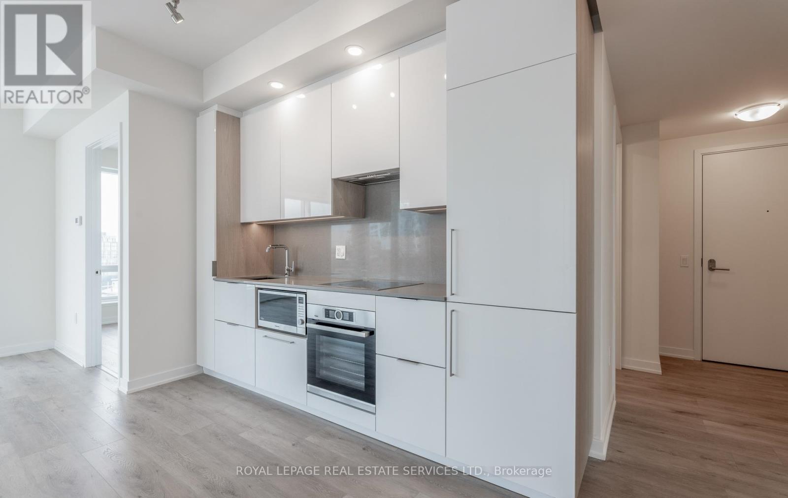 1307 - 28 Freedland Street, Toronto, Ontario  M5E 0E3 - Photo 2 - C12437012