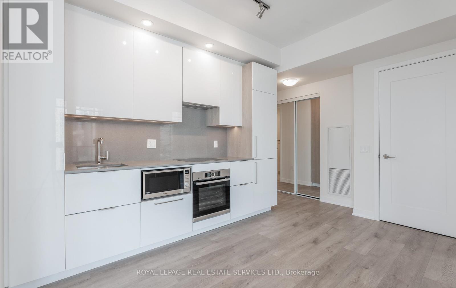1307 - 28 Freedland Street, Toronto, Ontario  M5E 0E3 - Photo 21 - C12437012