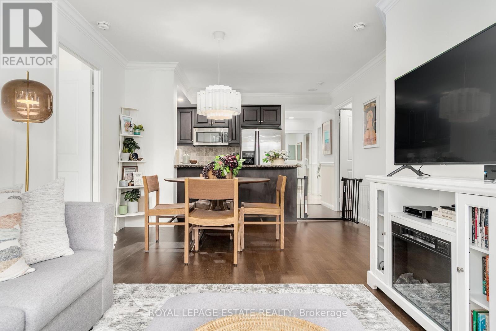 313 - 900 Mount Pleasant Road, Toronto, Ontario  M4P 3J9 - Photo 13 - C12437018