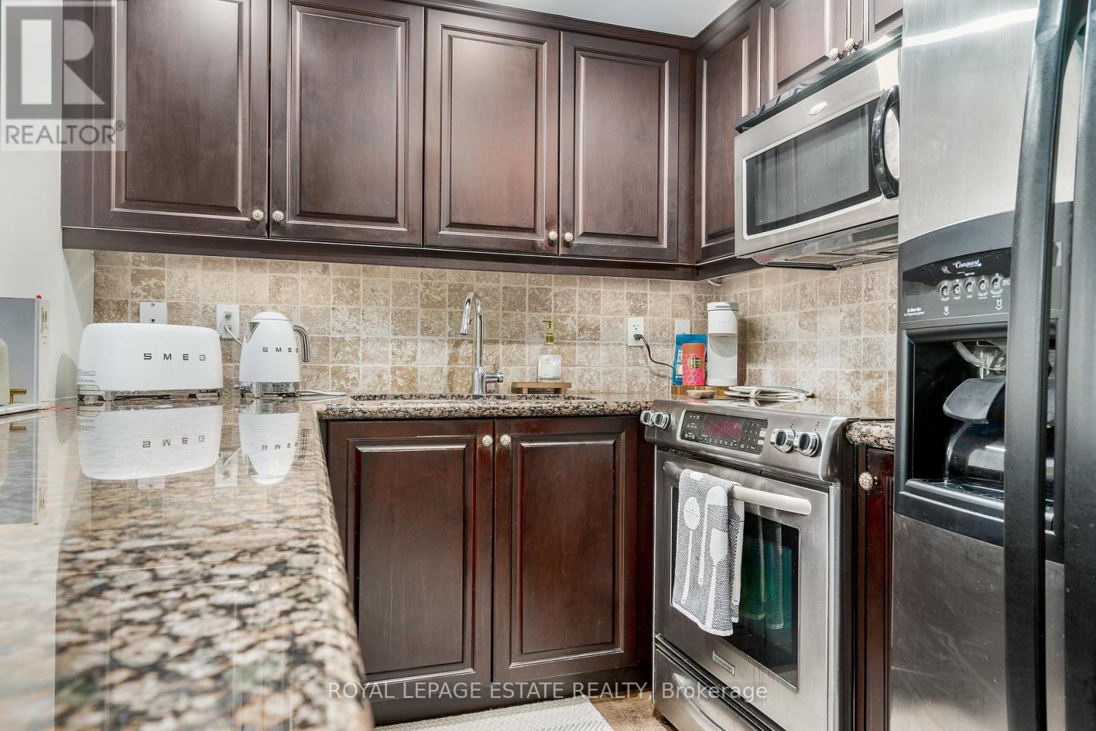 313 - 900 Mount Pleasant Road, Toronto, Ontario  M4P 3J9 - Photo 20 - C12437018