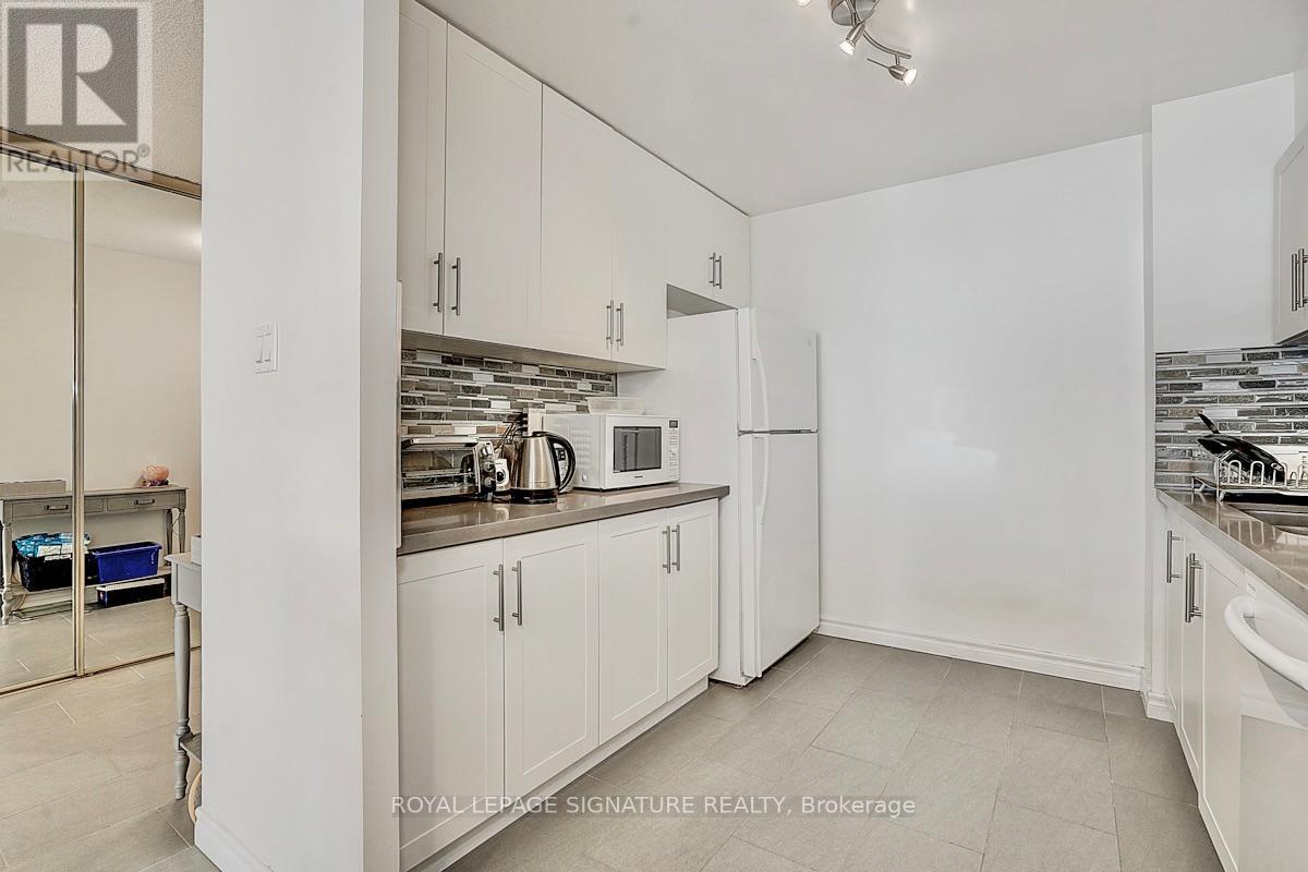1209 - 45 Carlton Street, Toronto, Ontario  M5B 2H9 - Photo 14 - C12437071