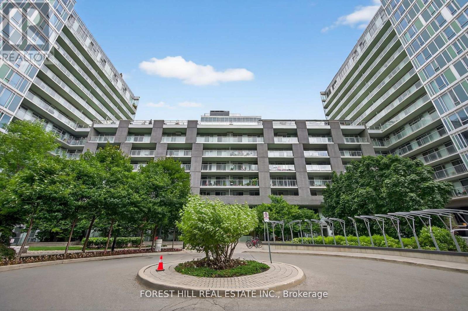 W1204 - 565 Wilson Avenue, Toronto, Ontario  M3H 0C6 - Photo 1 - C12437094