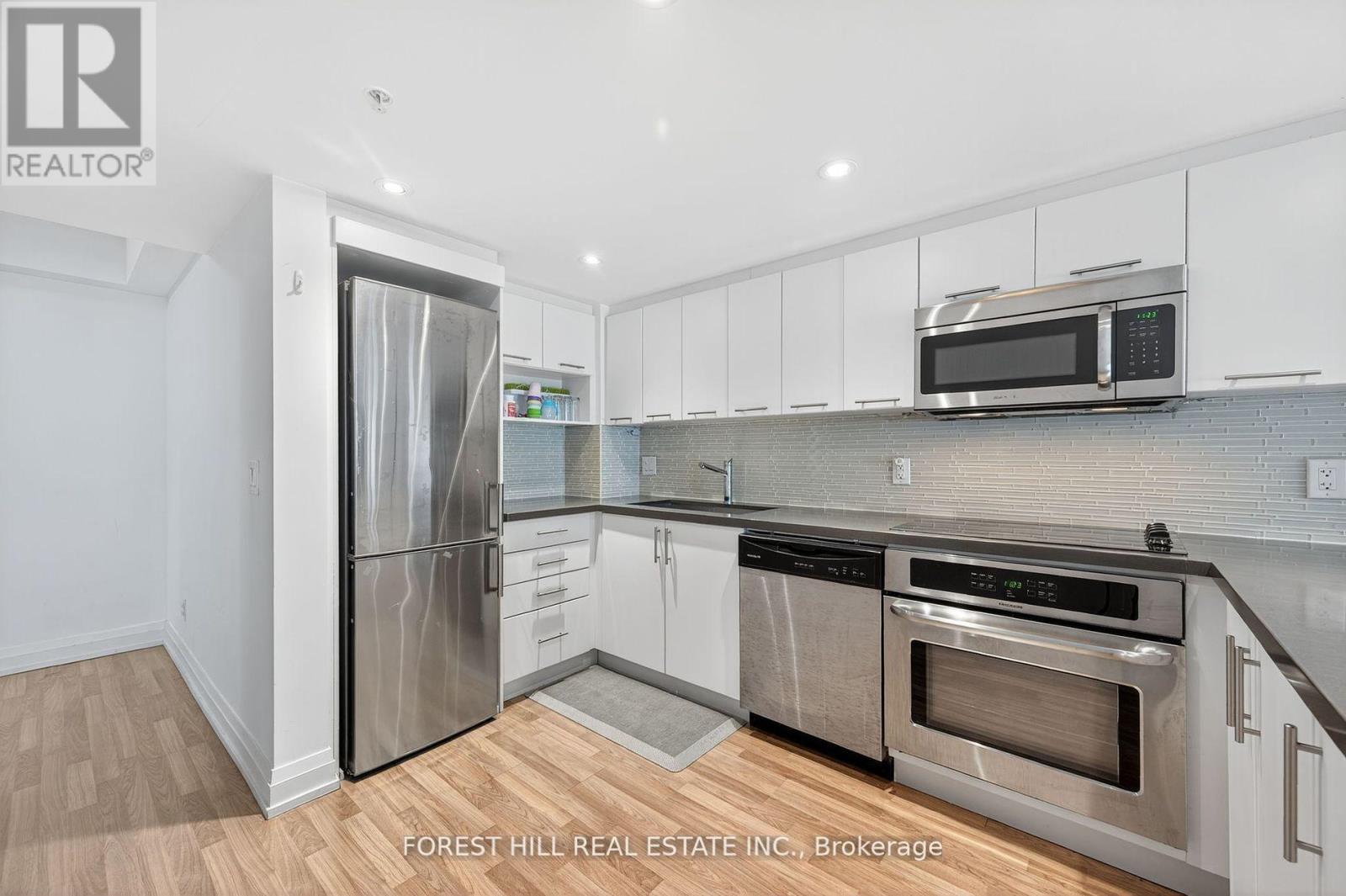 W1204 - 565 Wilson Avenue, Toronto, Ontario  M3H 0C6 - Photo 3 - C12437094