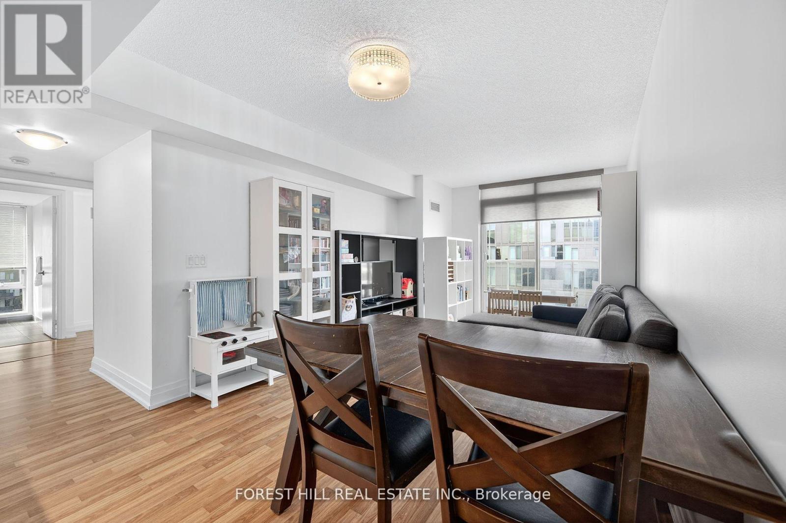 W1204 - 565 Wilson Avenue, Toronto, Ontario  M3H 0C6 - Photo 7 - C12437094