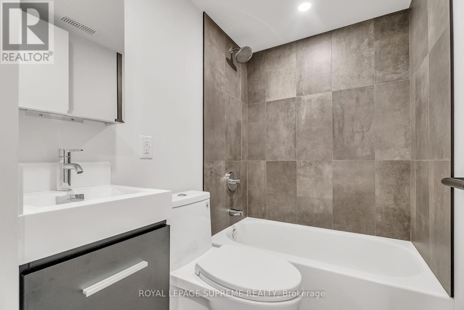 1 - 101 Bernice Crescent, Toronto, Ontario  M6N 1W7 - Photo 29 - W12436704