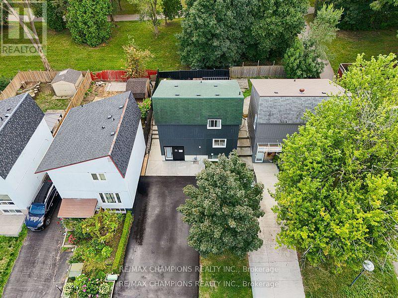 35 Hercules Court, Brampton, Ontario  L6S 1X6 - Photo 39 - W12436706