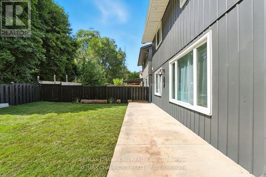 35 Hercules Court, Brampton, Ontario  L6S 1X6 - Photo 44 - W12436706
