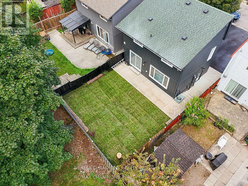 35 Hercules Court, Brampton, Ontario  L6S 1X6 - Photo 9 - W12436706