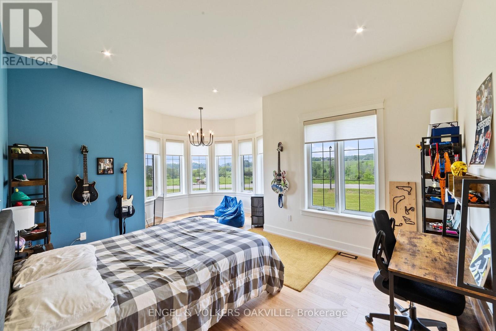 91 Logan Road, Caledon, Ontario  L7E 4L5 - Photo 25 - W12436719