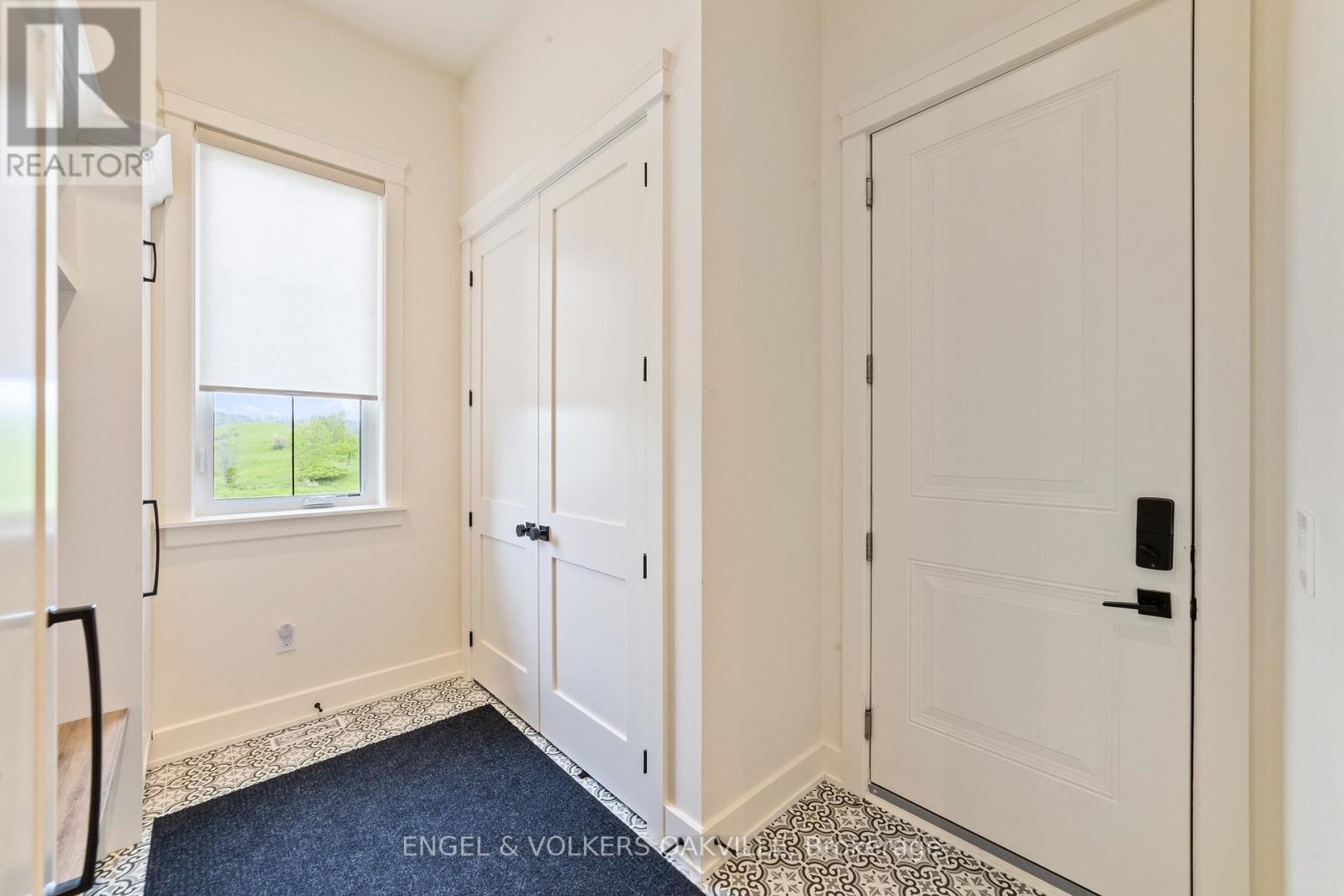 91 Logan Road, Caledon, Ontario  L7E 4L5 - Photo 35 - W12436719