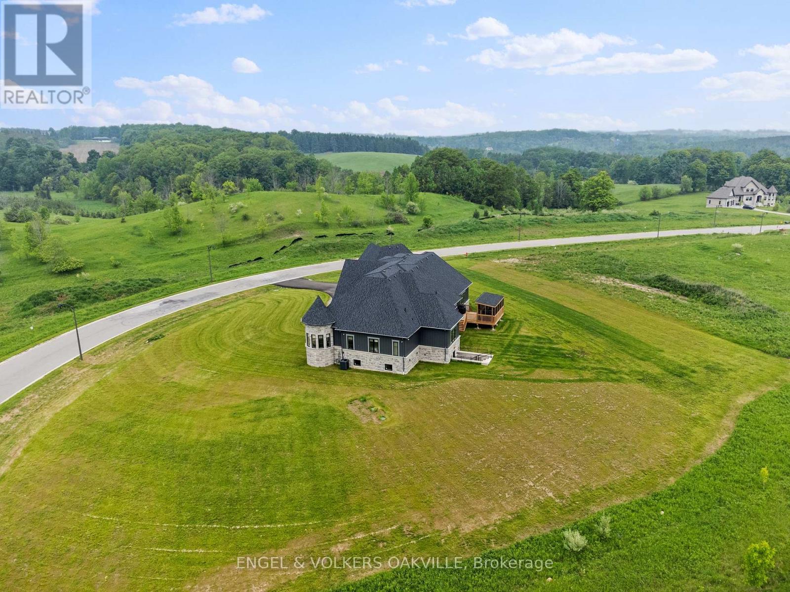 91 Logan Road, Caledon, Ontario  L7E 4L5 - Photo 49 - W12436719