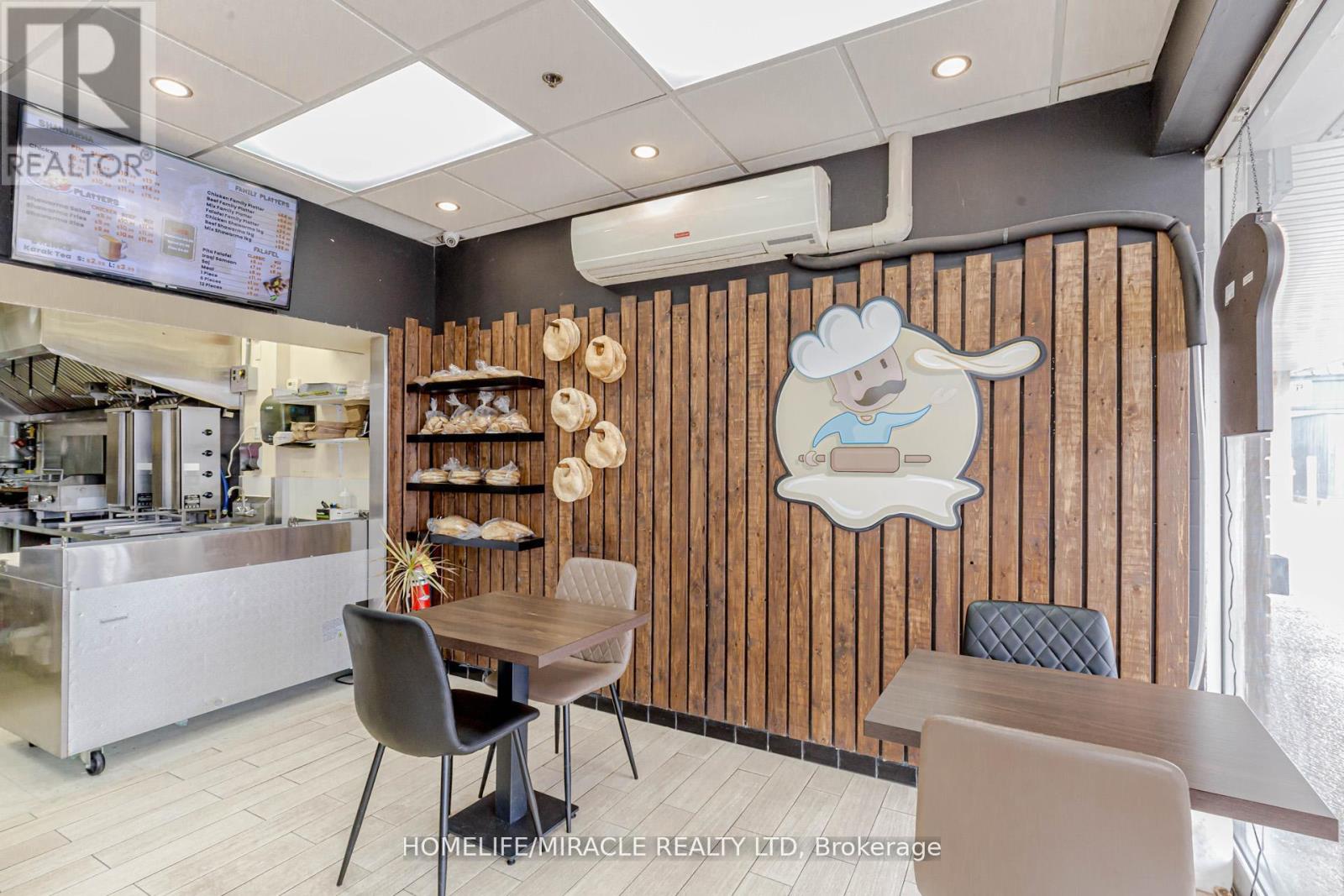 23 - 128 Queen Street S, Mississauga, Ontario  L5M 1K8 - Photo 12 - W12436736