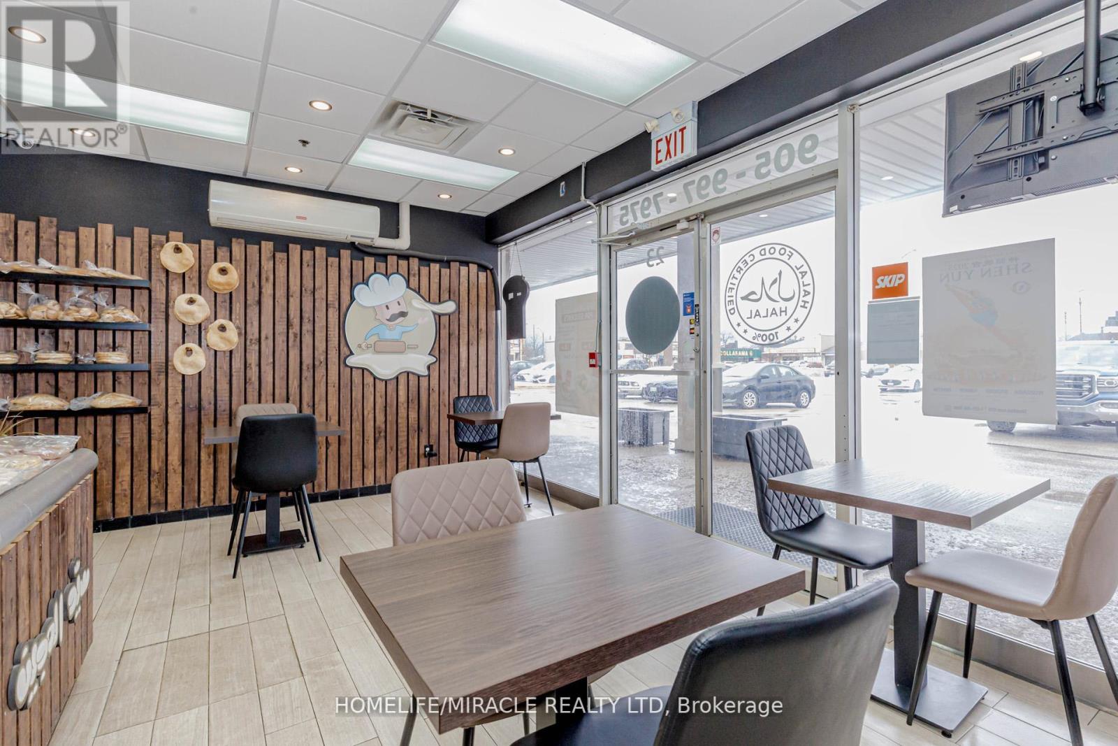 23 - 128 Queen Street S, Mississauga, Ontario  L5M 1K8 - Photo 17 - W12436736