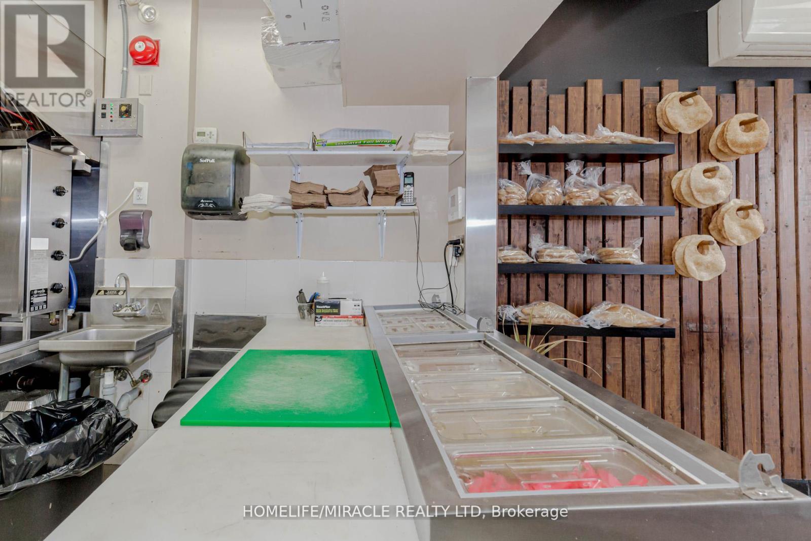 23 - 128 Queen Street S, Mississauga, Ontario  L5M 1K8 - Photo 23 - W12436736