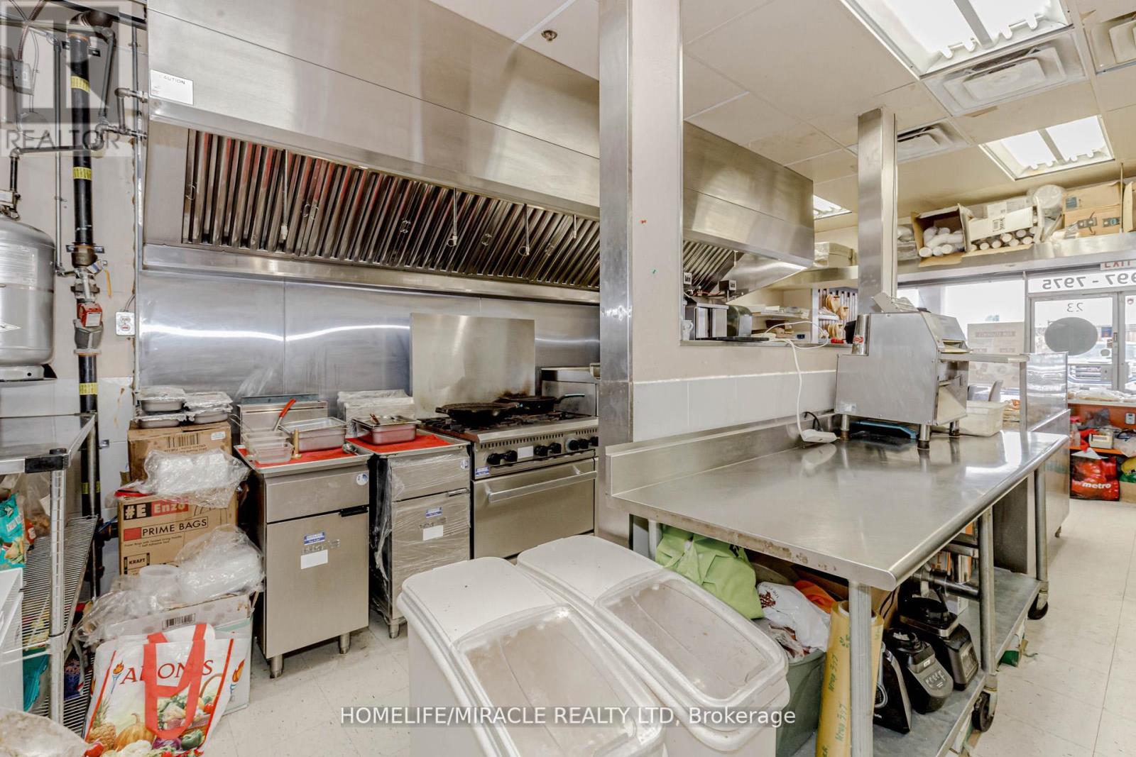 23 - 128 Queen Street S, Mississauga, Ontario  L5M 1K8 - Photo 29 - W12436736