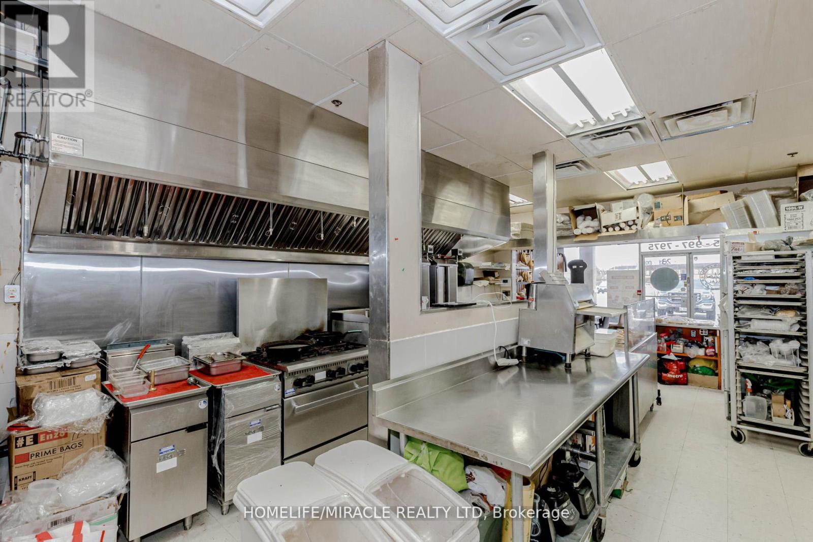 23 - 128 Queen Street S, Mississauga, Ontario  L5M 1K8 - Photo 35 - W12436736