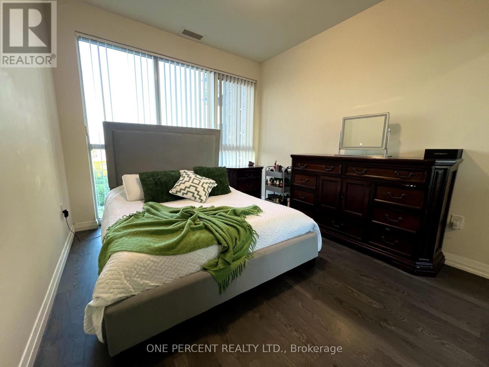 819 - 50 Thomas Riley Road, Toronto, Ontario  M9B 0C1 - Photo 7 - W12436803