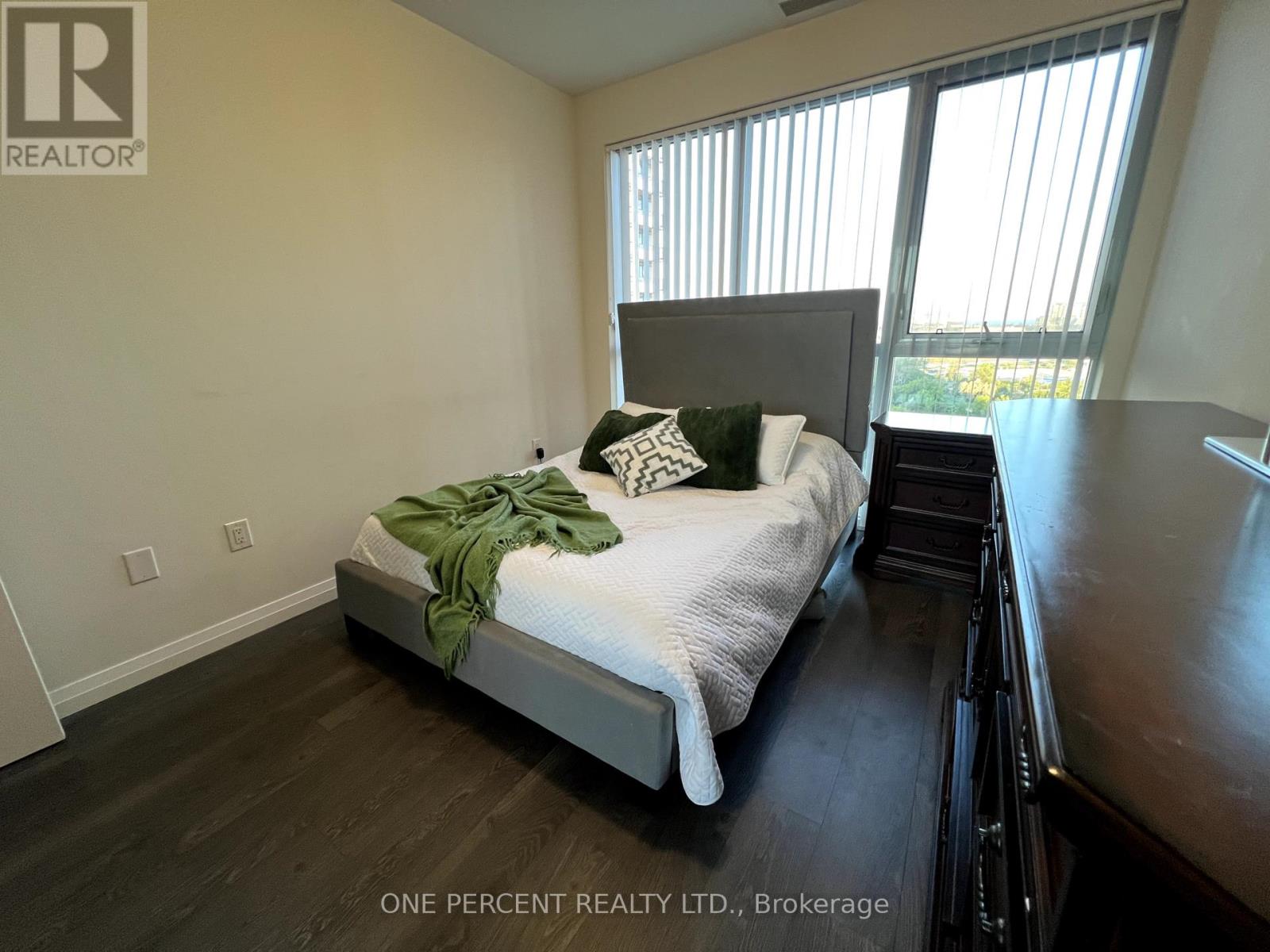 819 - 50 Thomas Riley Road, Toronto, Ontario  M9B 0C1 - Photo 9 - W12436803