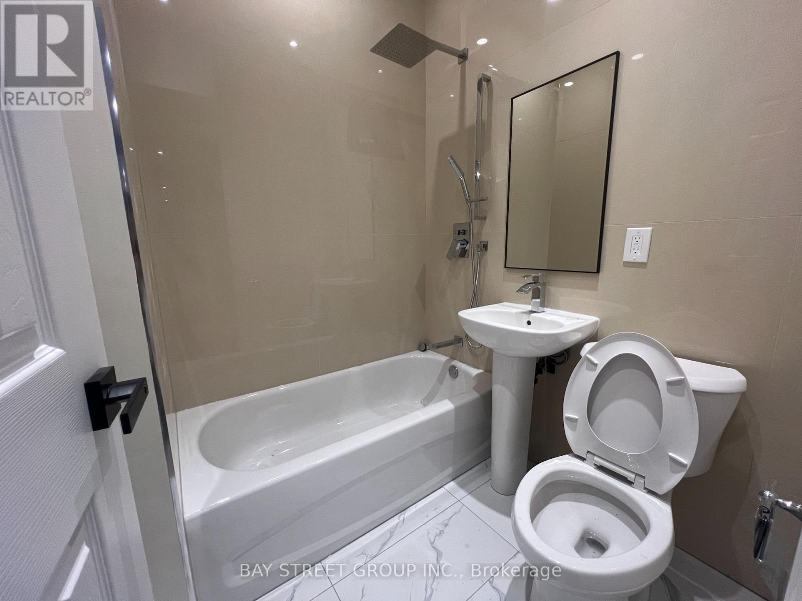 203 - 2386 Lake Shore Boulevard W, Toronto, Ontario  M8V 1C3 - Photo 7 - W12436844