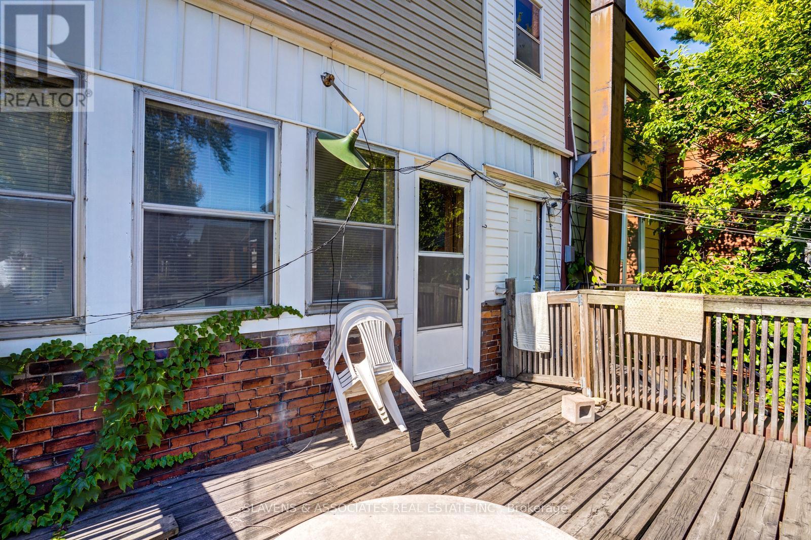165 Roncesvalles Avenue, Toronto, Ontario  M6R 2L3 - Photo 24 - W12436857