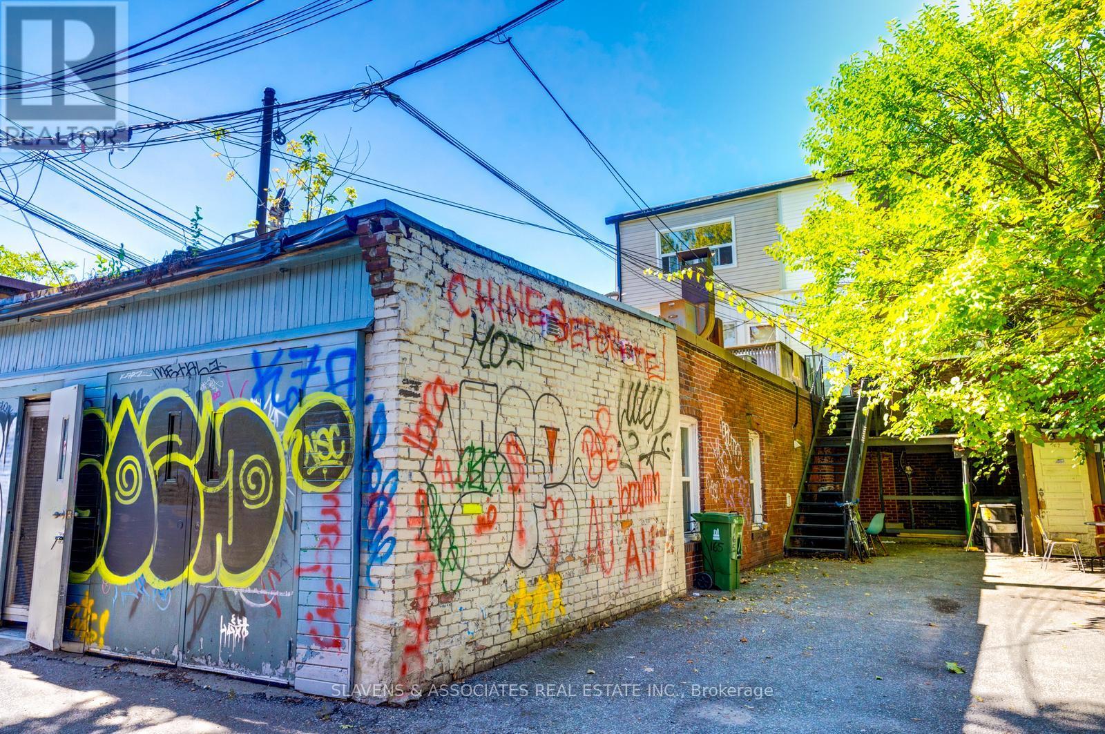 165 Roncesvalles Avenue, Toronto, Ontario  M6R 2L3 - Photo 43 - W12436857