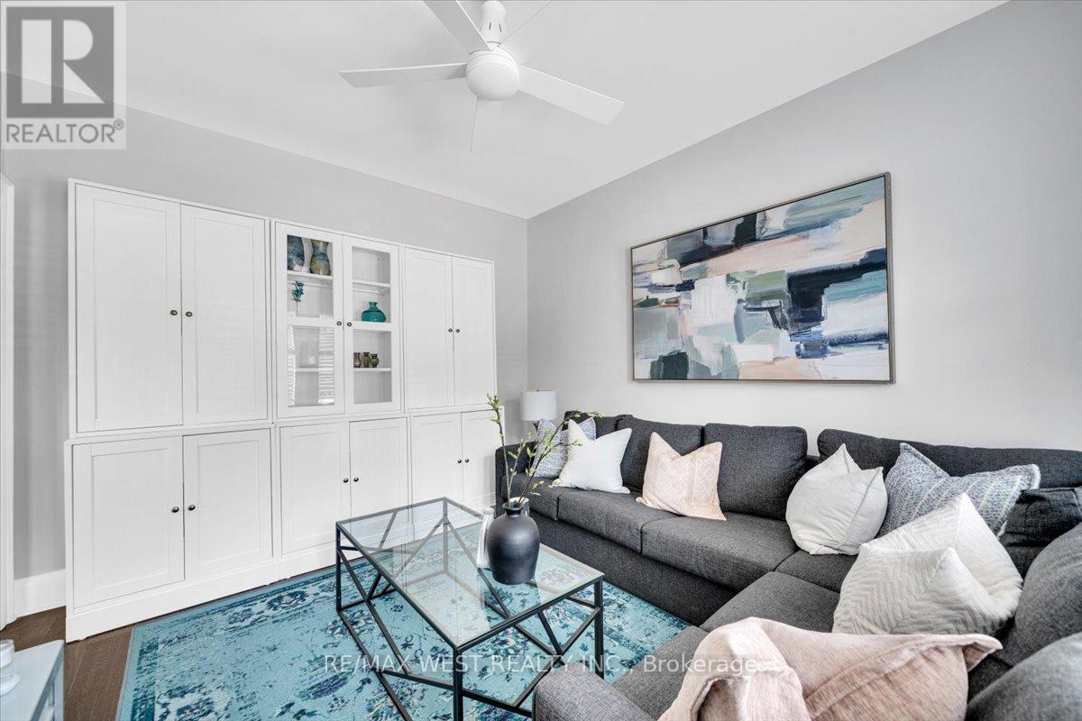 206 Howard Park Avenue, Toronto, Ontario  M6R 1W1 - Photo 13 - W12436860
