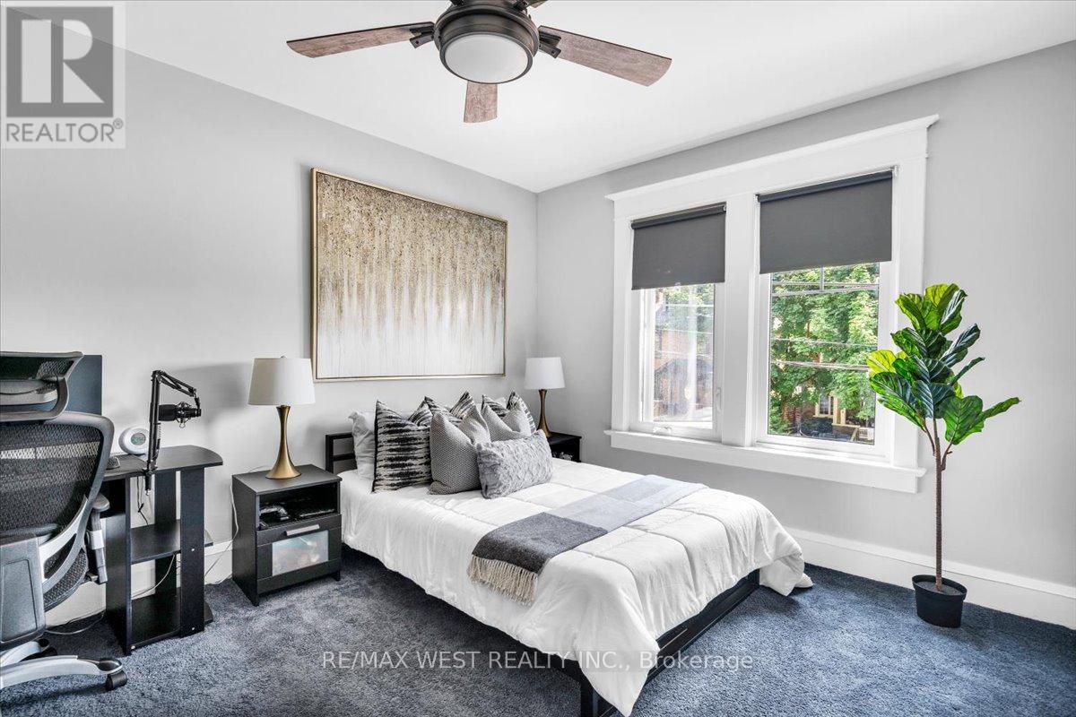 206 Howard Park Avenue, Toronto, Ontario  M6R 1W1 - Photo 20 - W12436860