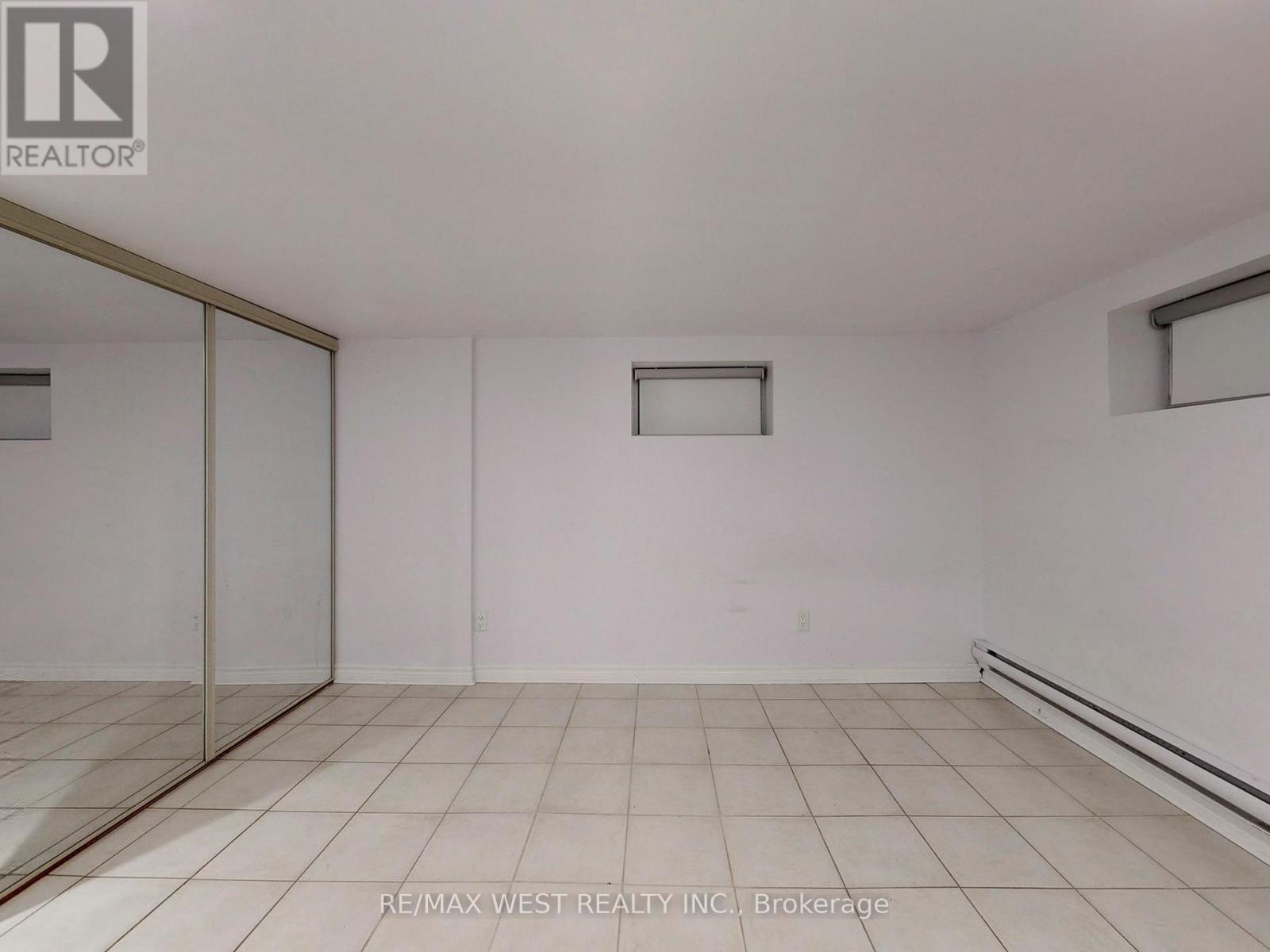 206 Howard Park Avenue, Toronto, Ontario  M6R 1W1 - Photo 29 - W12436860
