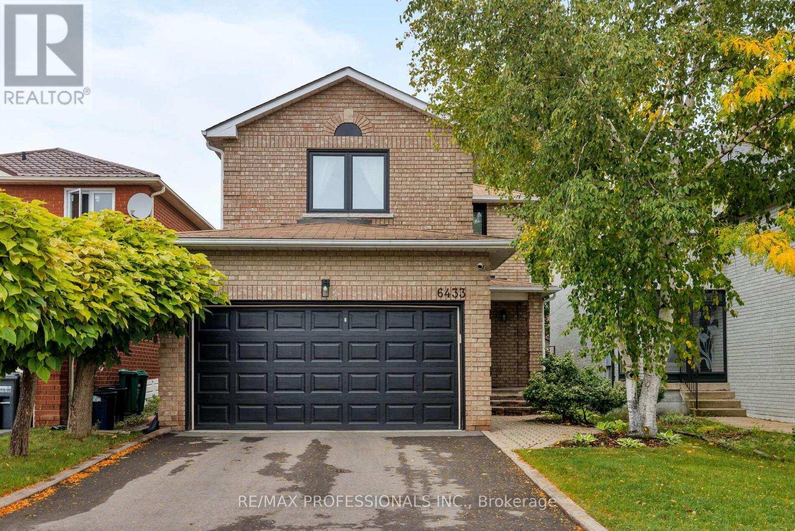 6433 Longspur Road, Mississauga, Ontario  L5N 6E4 - Photo 1 - W12436887