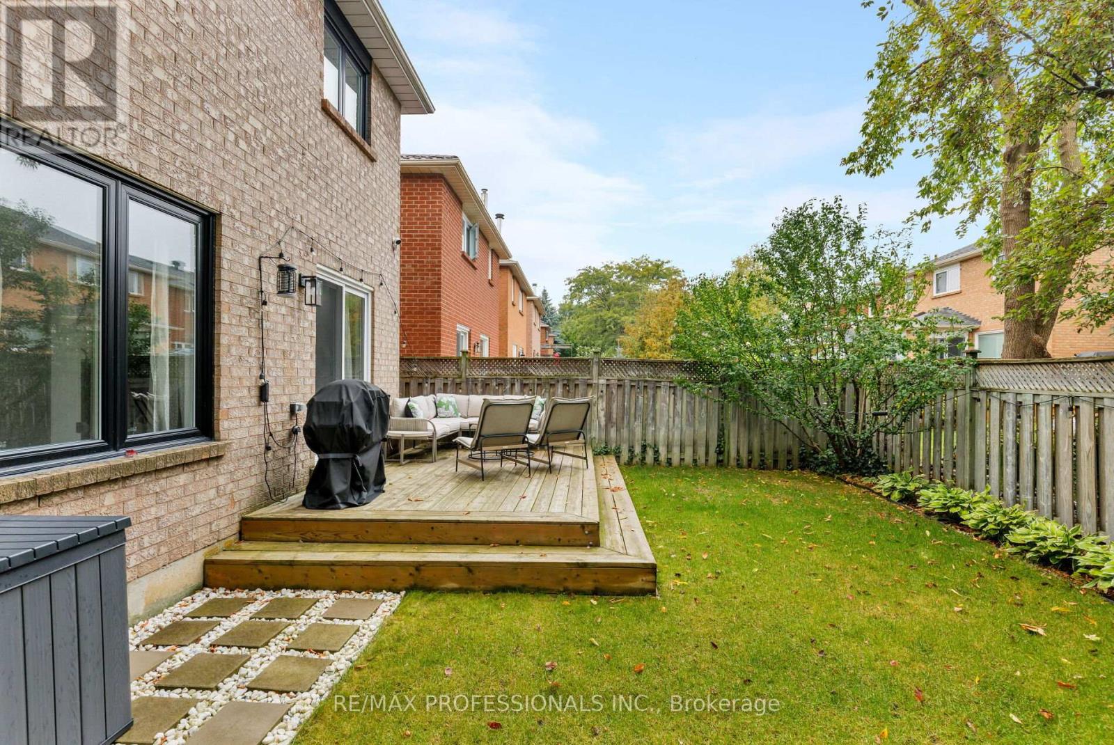 6433 Longspur Road, Mississauga, Ontario  L5N 6E4 - Photo 14 - W12436887