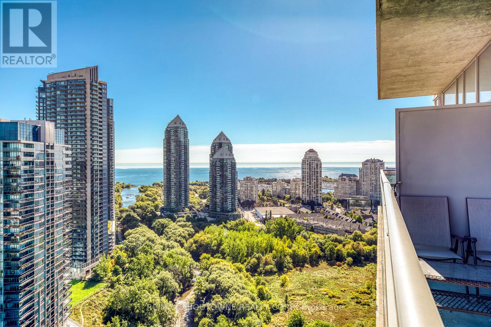 2524 - 165 LEGION ROAD N, Toronto, Ontario
