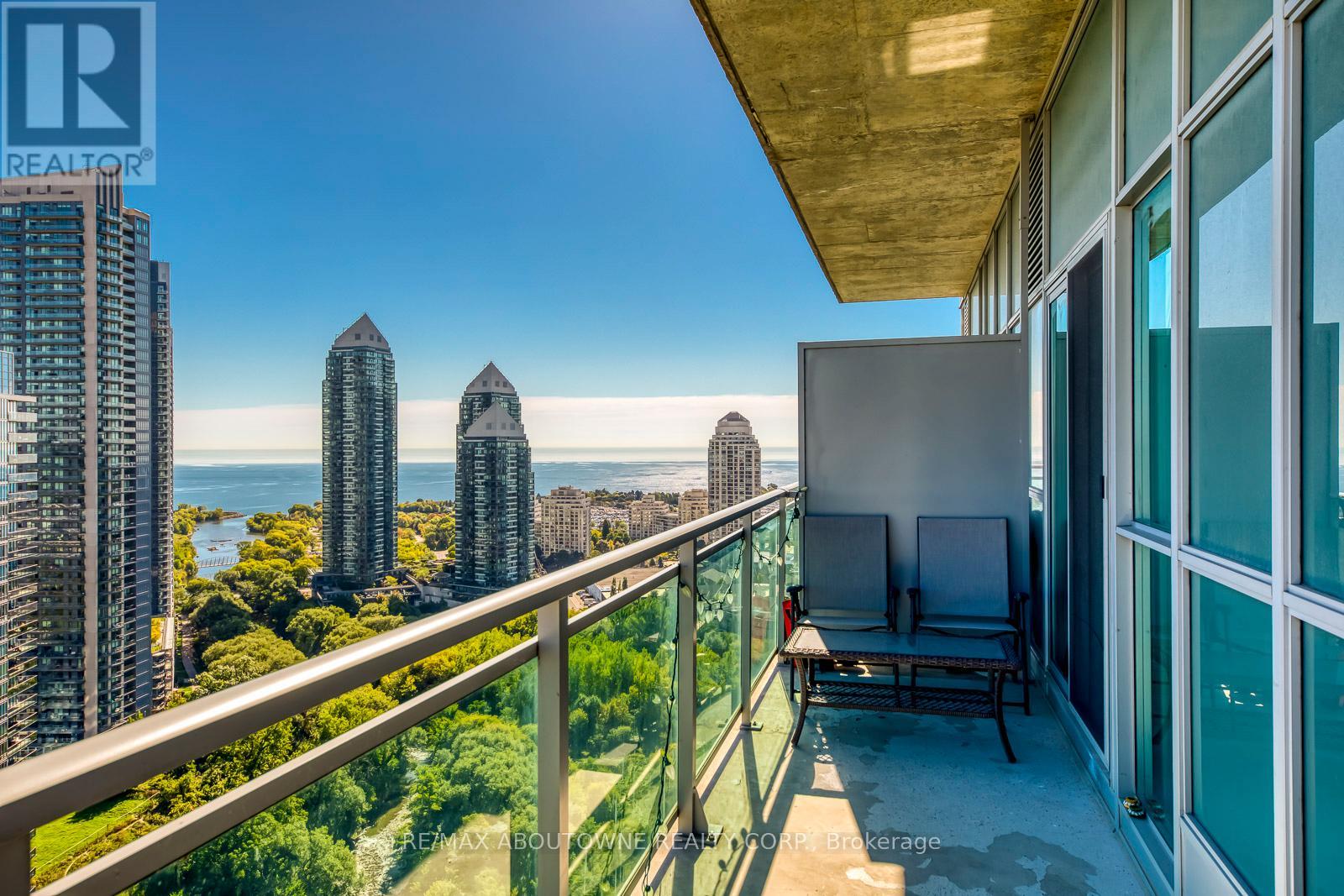 2524 - 165 Legion Road N, Toronto (Mimico), Ontario  M8Y 0B3 - Photo 22 - W12436942