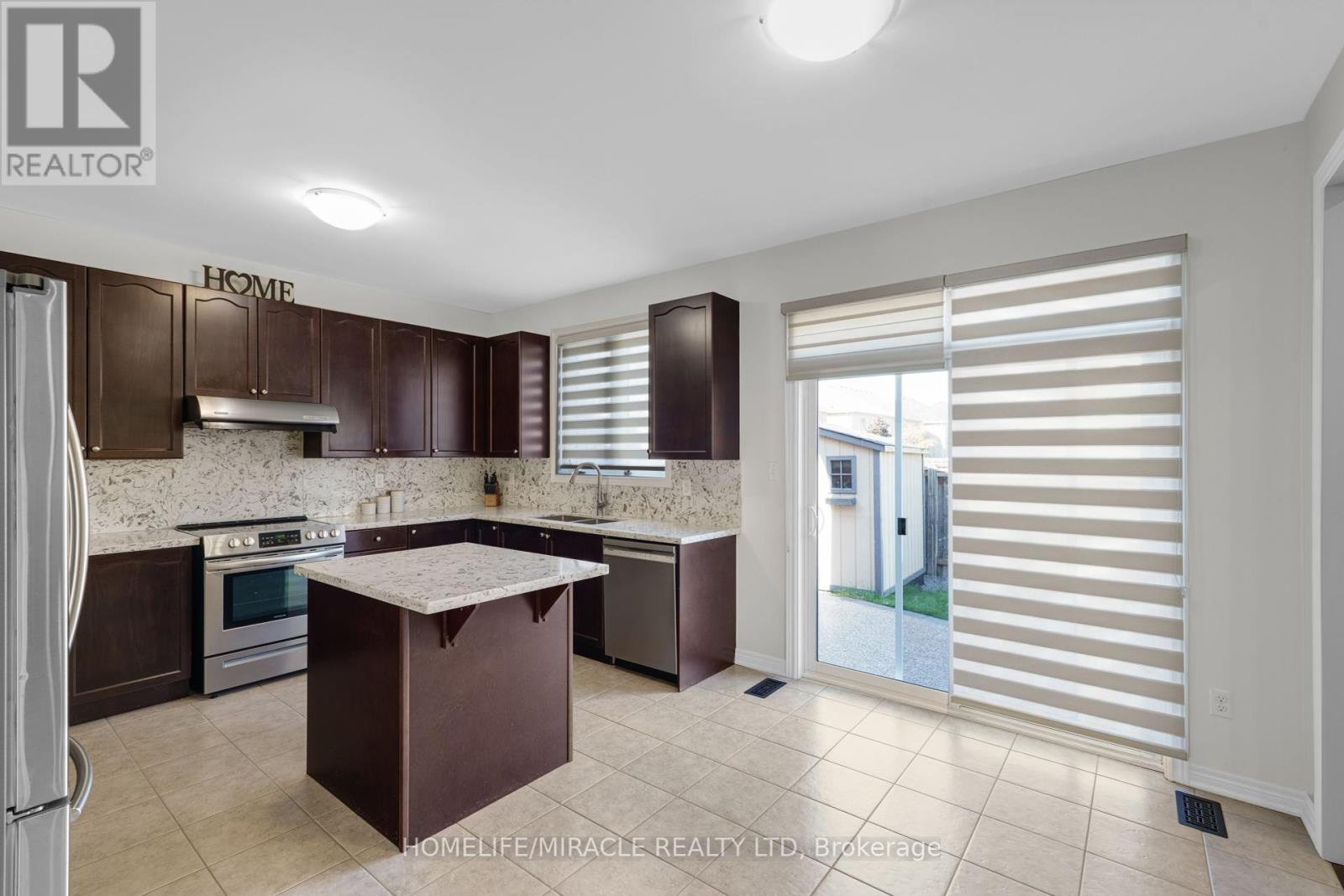 26 Fitzgibson Street, Brampton, Ontario  L6Y 0H8 - Photo 13 - W12436957