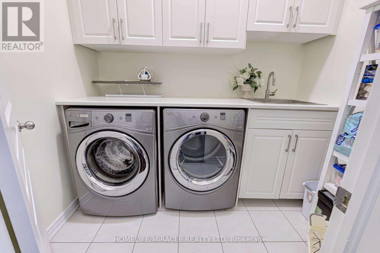 26 Fitzgibson Street, Brampton, Ontario  L6Y 0H8 - Photo 37 - W12436957