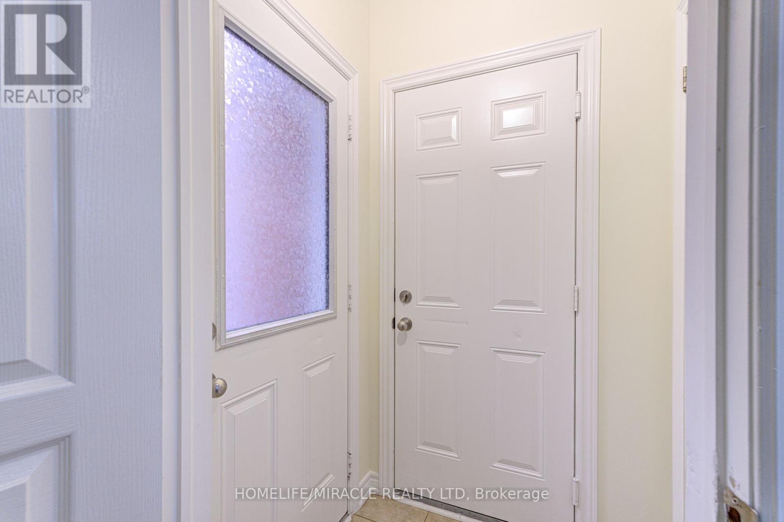 26 Fitzgibson Street, Brampton, Ontario  L6Y 0H8 - Photo 38 - W12436957