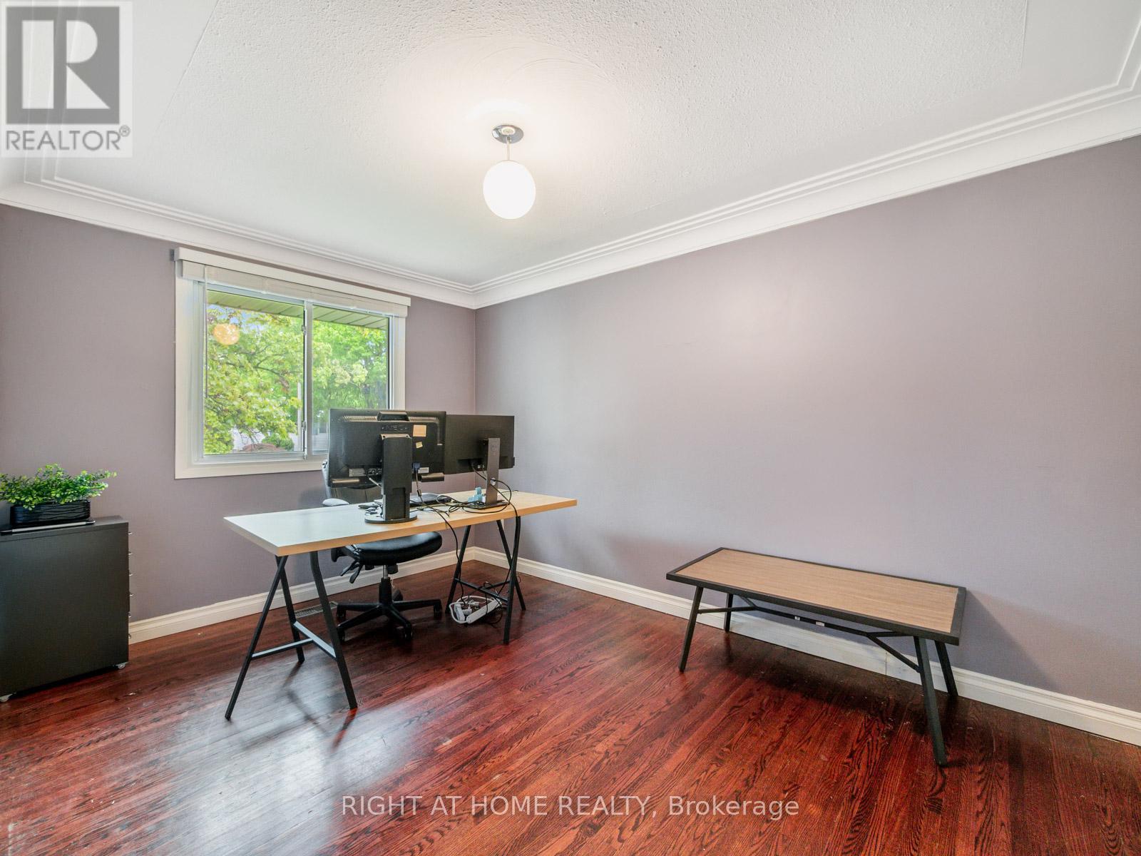 5509 Hixon Avenue, Burlington, Ontario  L7L 3S1 - Photo 12 - W12436964