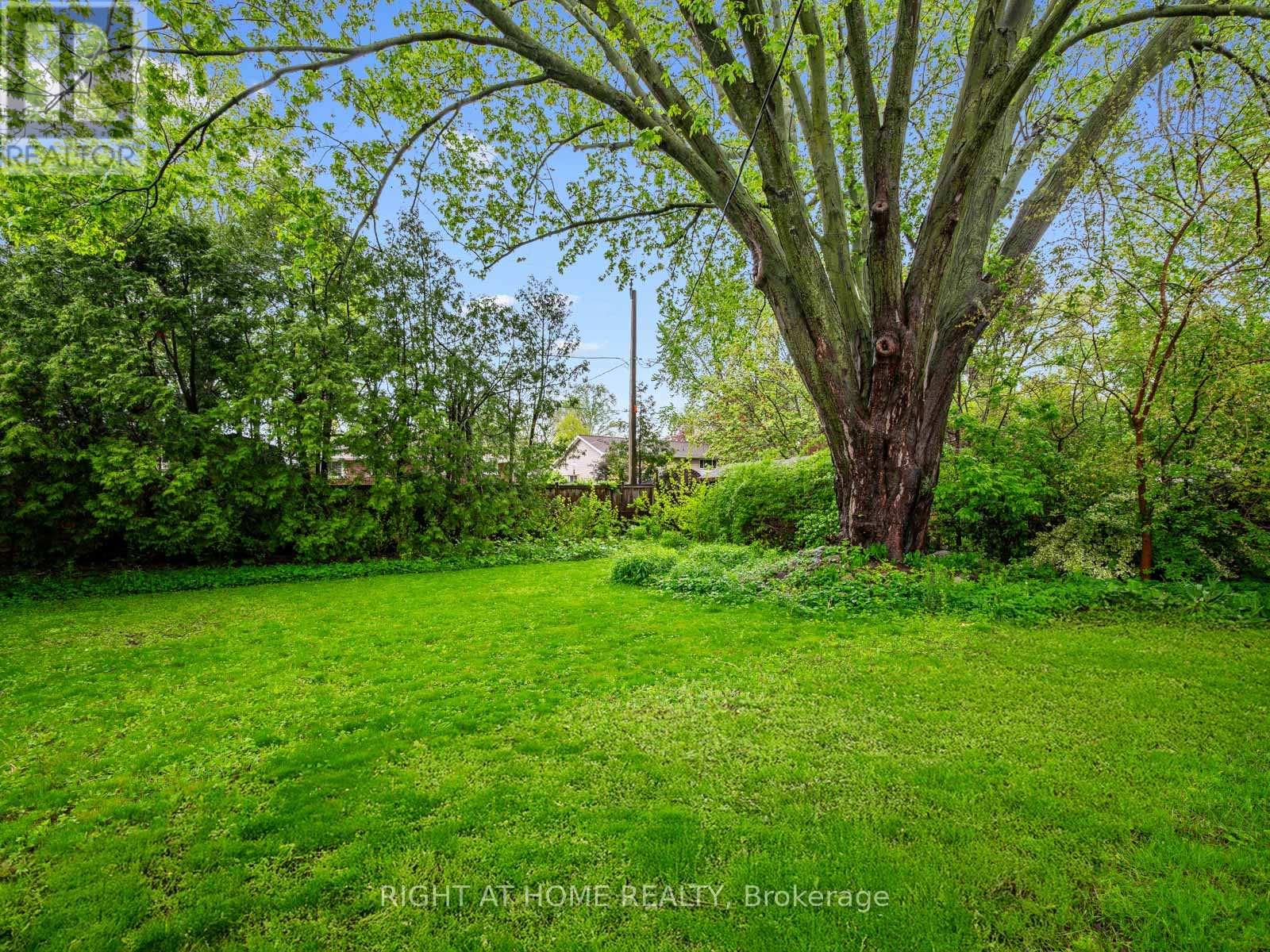 5509 Hixon Avenue, Burlington, Ontario  L7L 3S1 - Photo 21 - W12436964