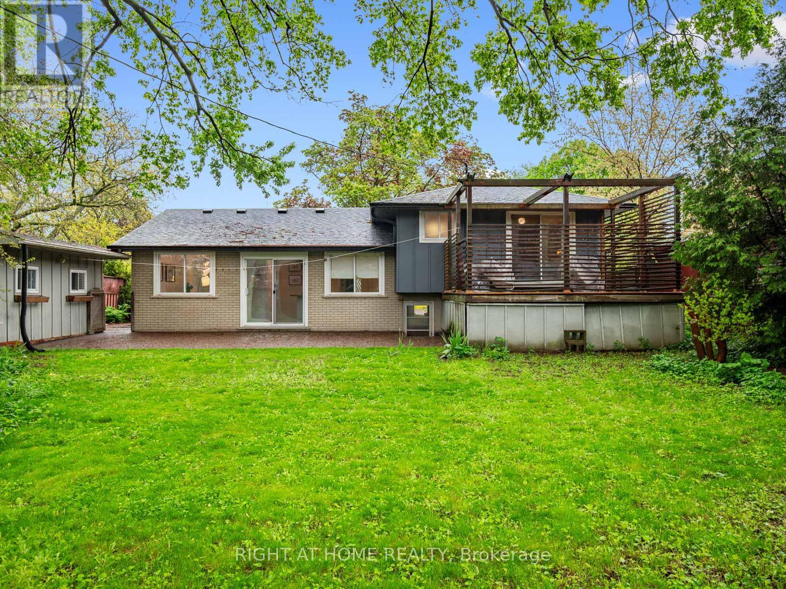 5509 Hixon Avenue, Burlington, Ontario  L7L 3S1 - Photo 23 - W12436964