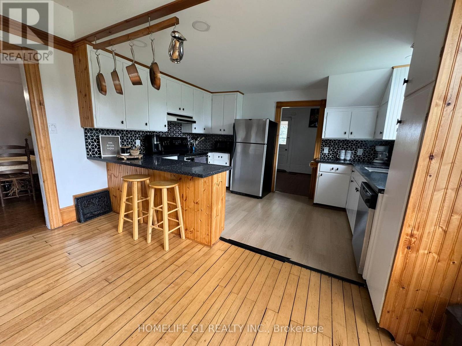 18692 Kennedy Road, Caledon, Ontario  L7K 1X9 - Photo 3 - W12436968