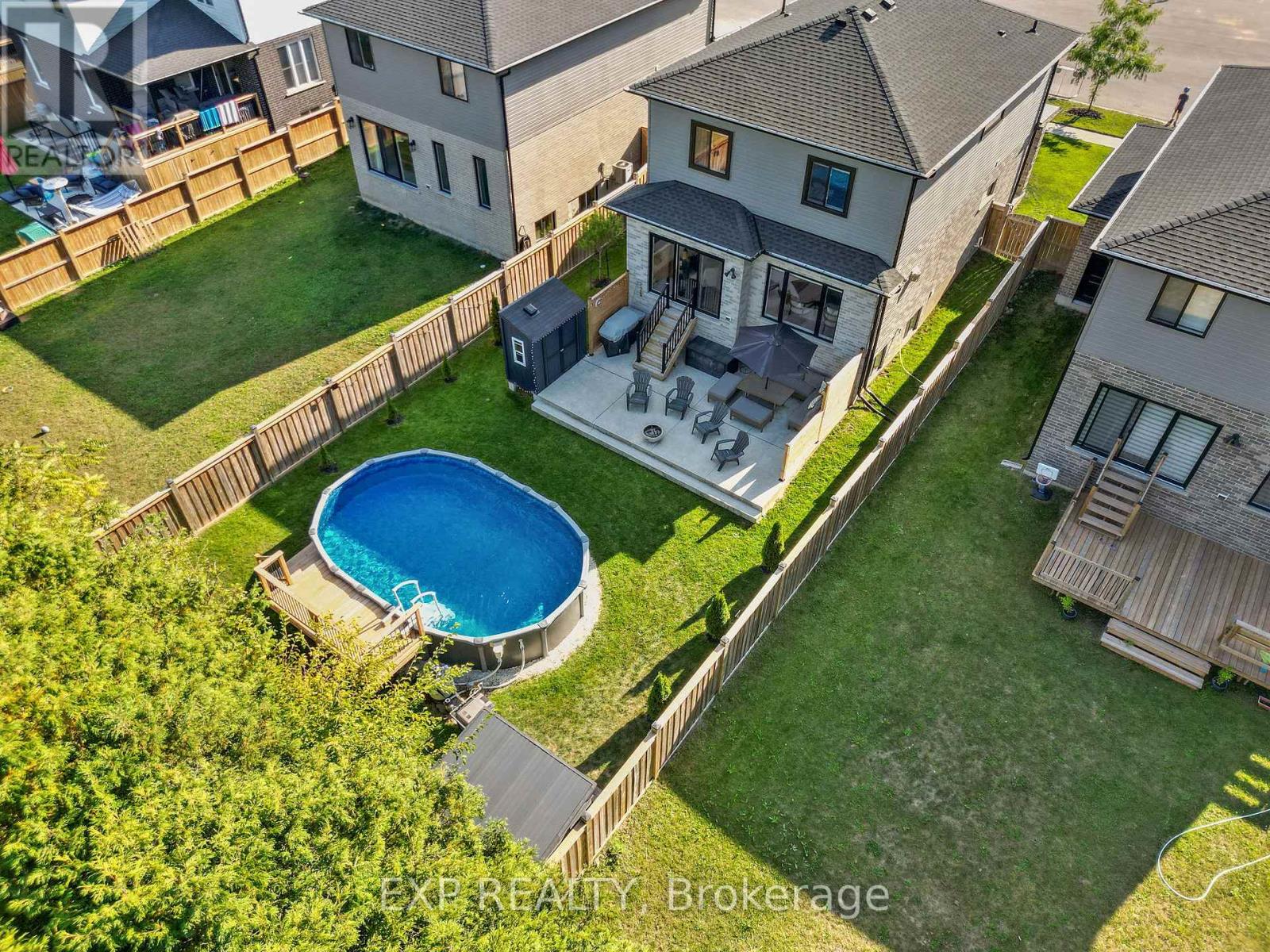 58 Mcneil Street, Strathroy-Caradoc, Ontario  N0L 1W0 - Photo 1 - X12437167